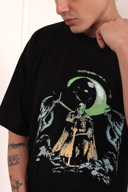 The Fallen Knight in Black Oversized Printed T-shirt
