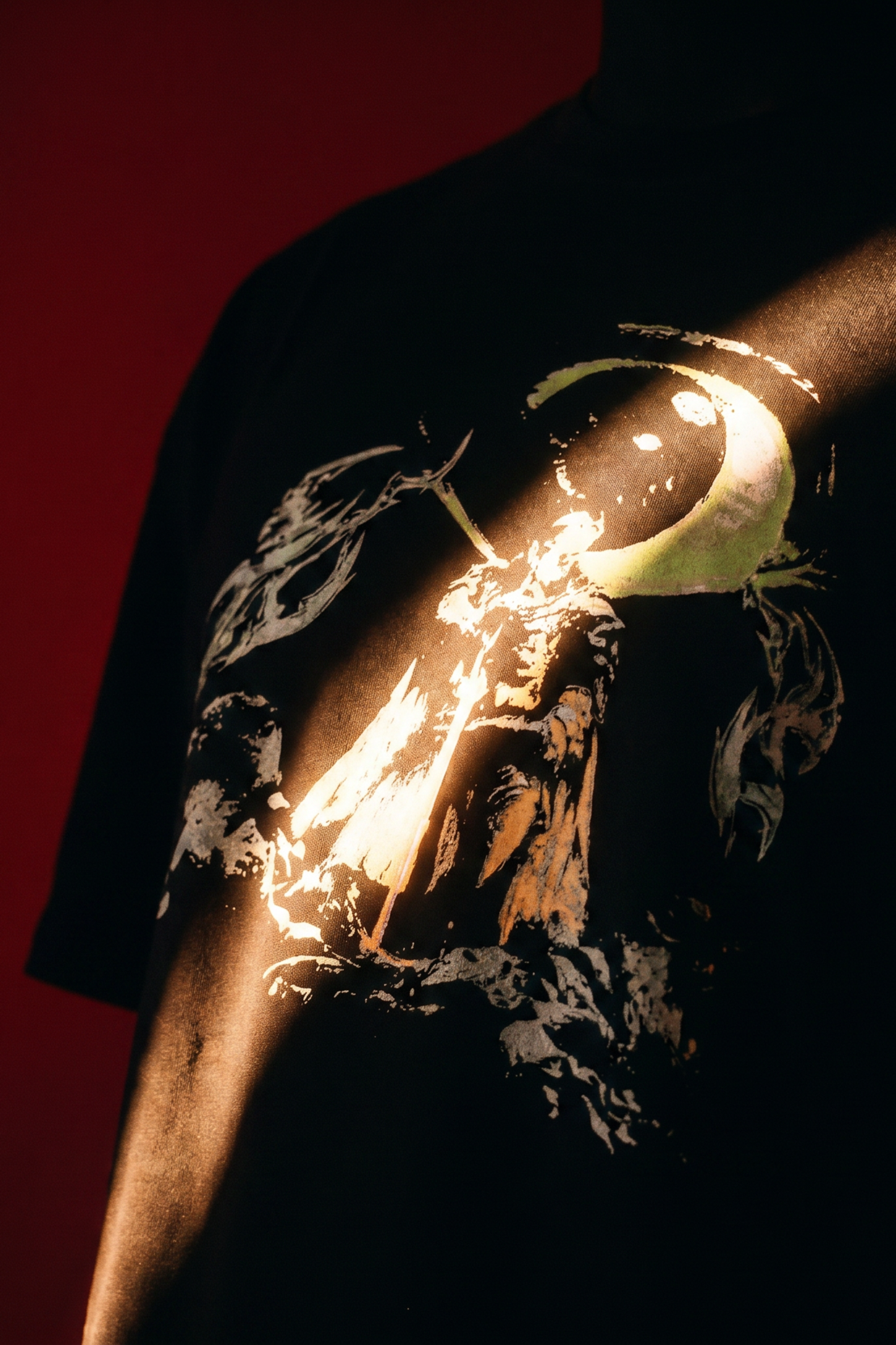 The Fallen Knight in Black Oversized Printed T-shirt